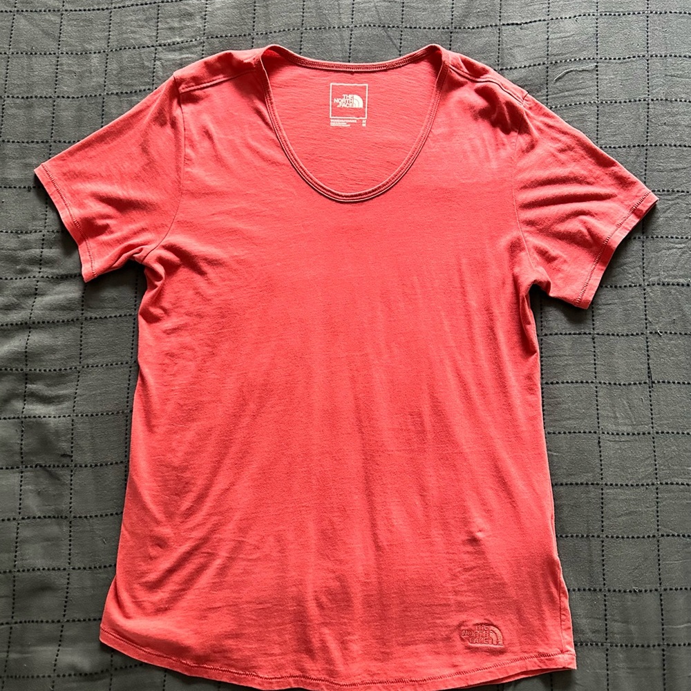The North Face t-shirt size M